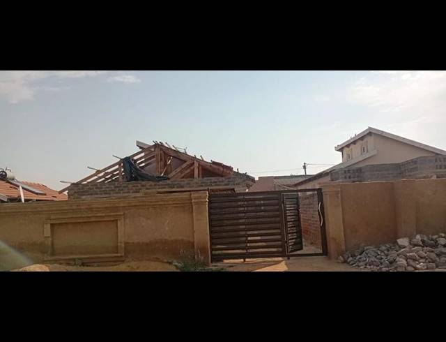 2 BEDROOM HOUSE FOR SALE IN SKY CITY